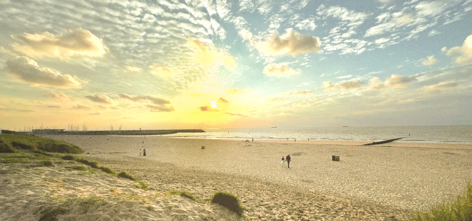 Strand zonsondergang