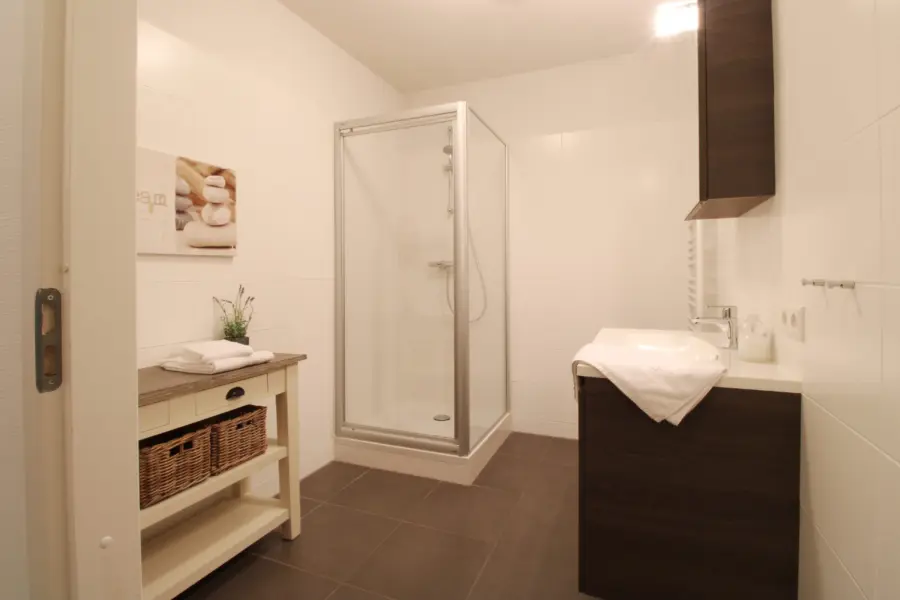 Picture76 638971695689152770